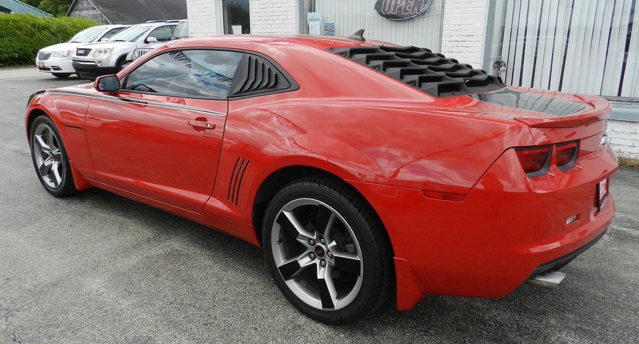 Used 2011 Chevrolet Camaro LT w/ RS Package RWD image 8