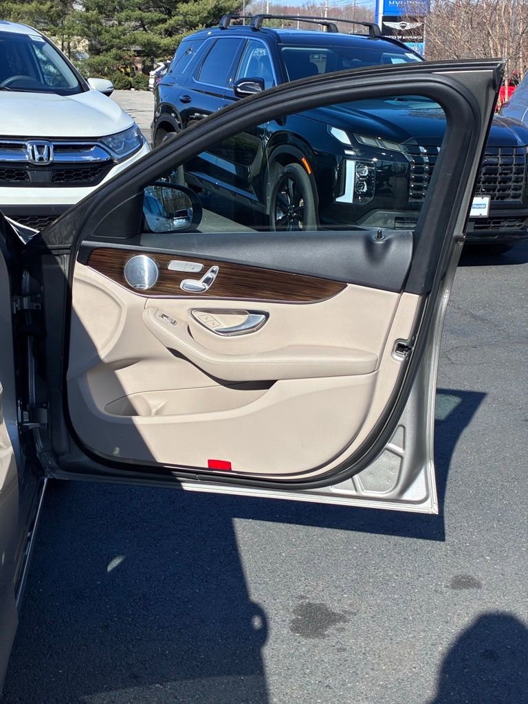 Used 2019 Mercedes-Benz C 300 4MATIC Sedan image 55