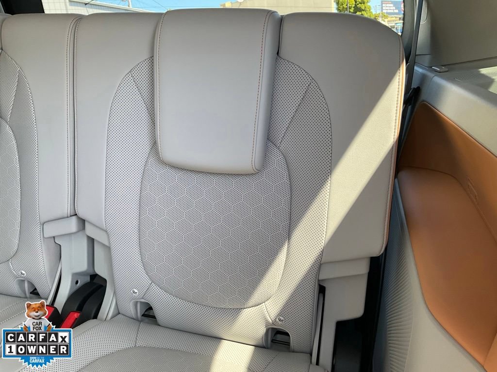 Used 2025 Volkswagen ID. Buzz 1st Edition AWD/4WD image 32