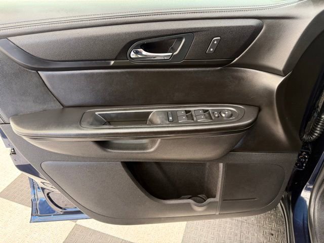 Used 2016 Chevrolet Traverse LT image 13