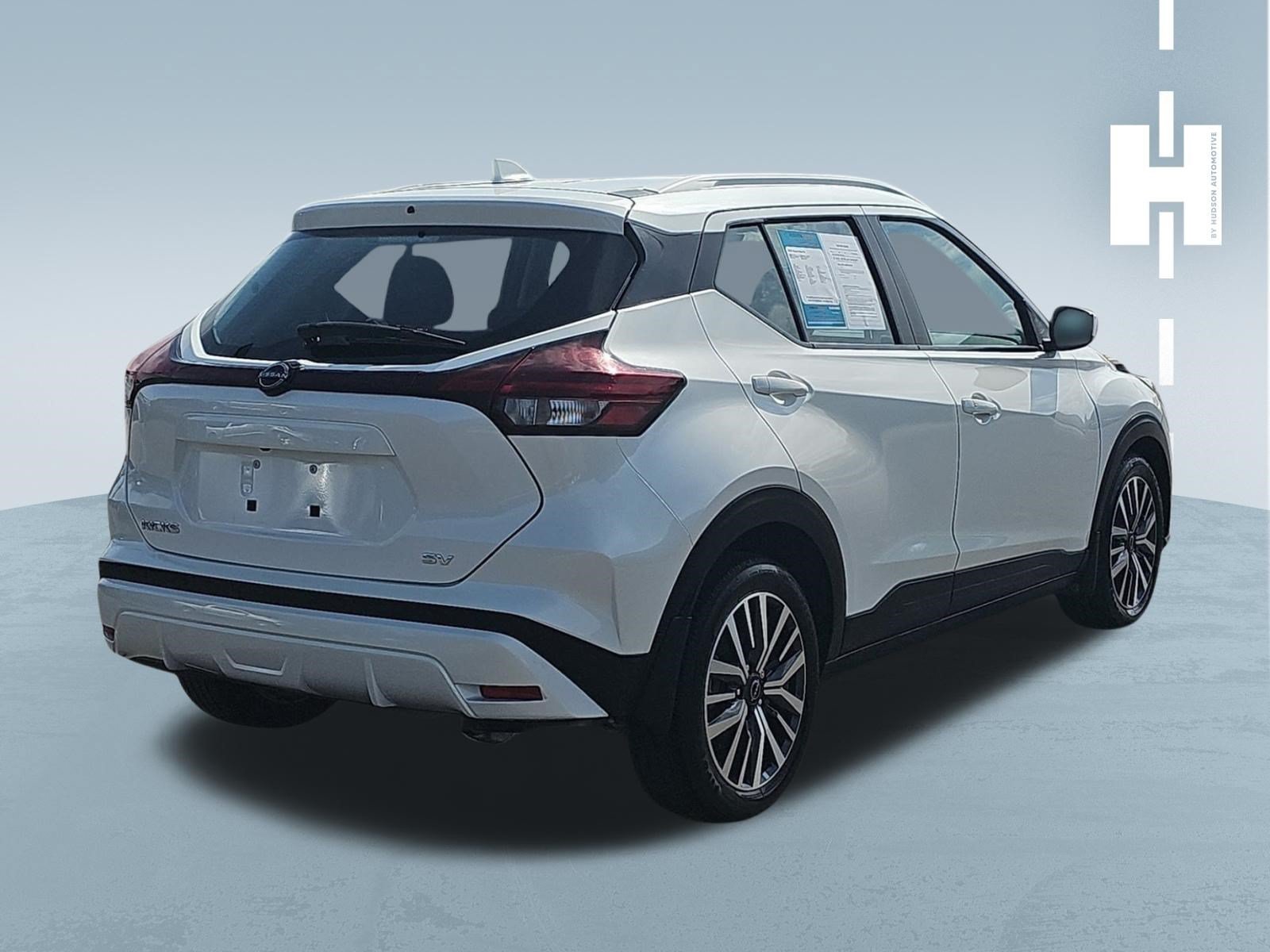 Used 2022 Nissan Kicks SV FWD image 4