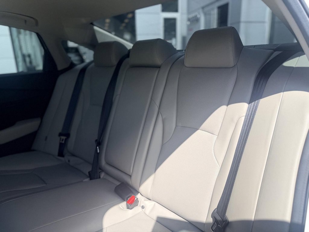 Used 2025 Honda Accord Touring image 16