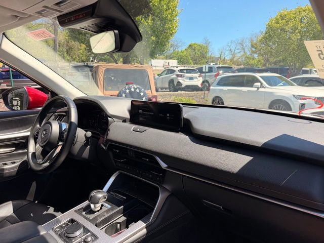 Used 2024 MAZDA CX-90 Plug-In Hybrid w/ Preferred AWD/4WD image 9