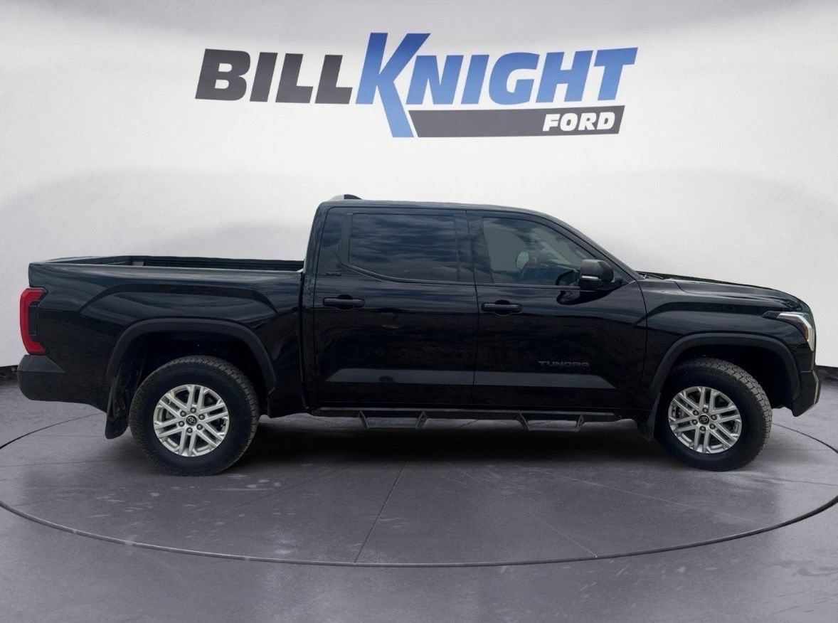 Used 2023 Toyota Tundra SR5 w/ SR5 Convenience Package AWD/4WD image 6