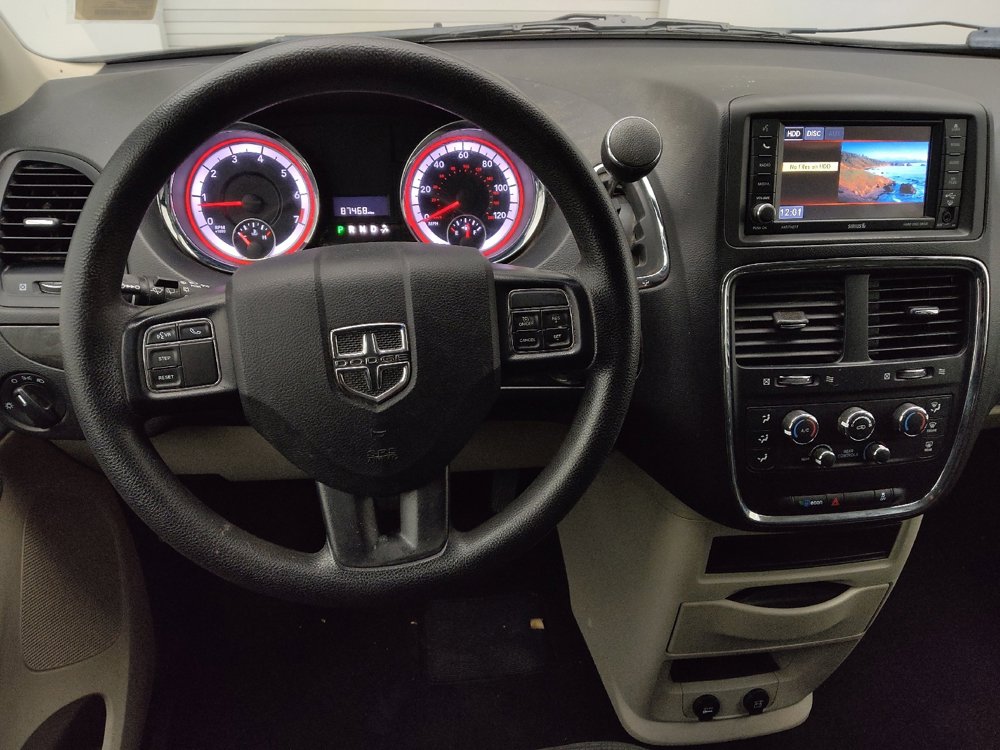 Used 2020 Dodge Grand Caravan SE w/ UConnect Hands-Free Group FWD image 22