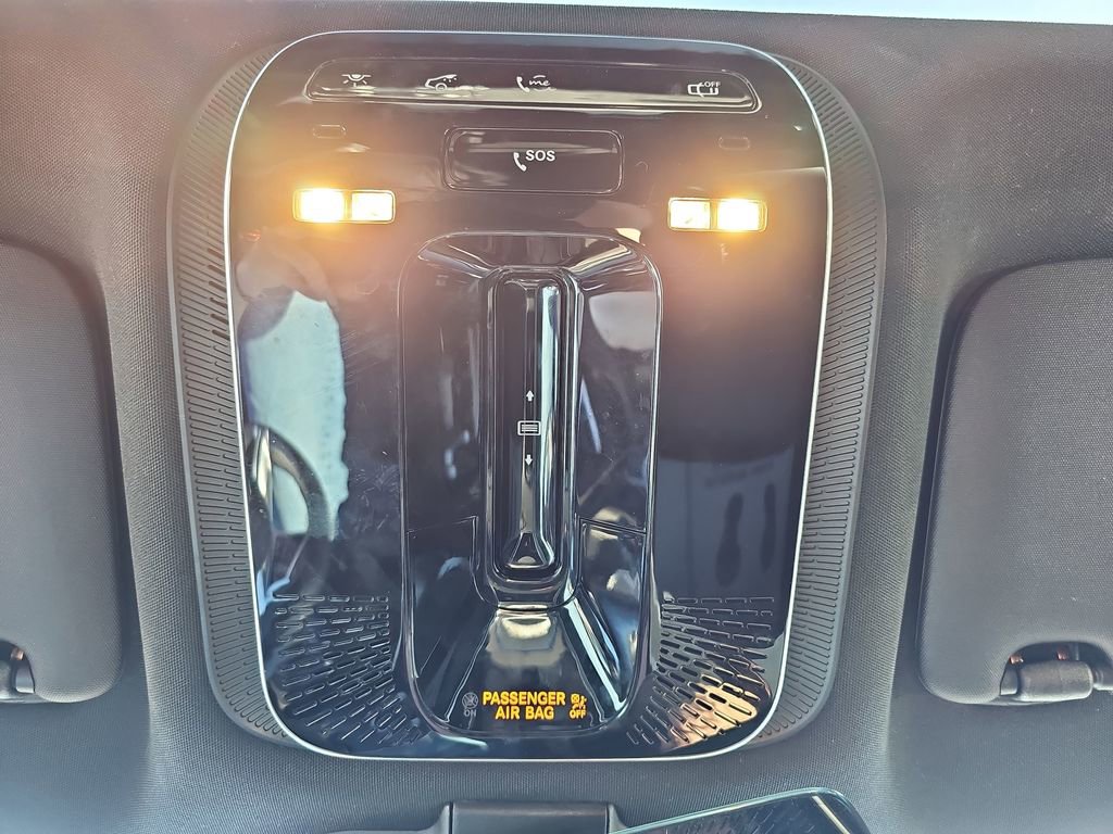 Used 2023 Mercedes-Benz C 300 Sedan image 32