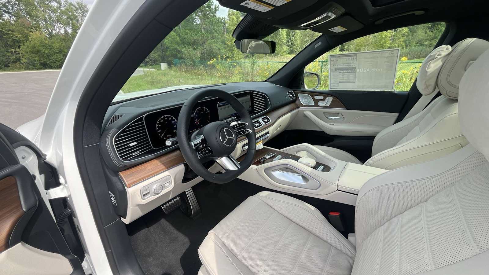 New 2026 Mercedes-Benz GLS 580 4MATIC image 15