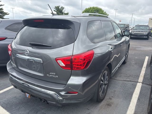 Used 2018 Nissan Pathfinder Platinum AWD/4WD image 6