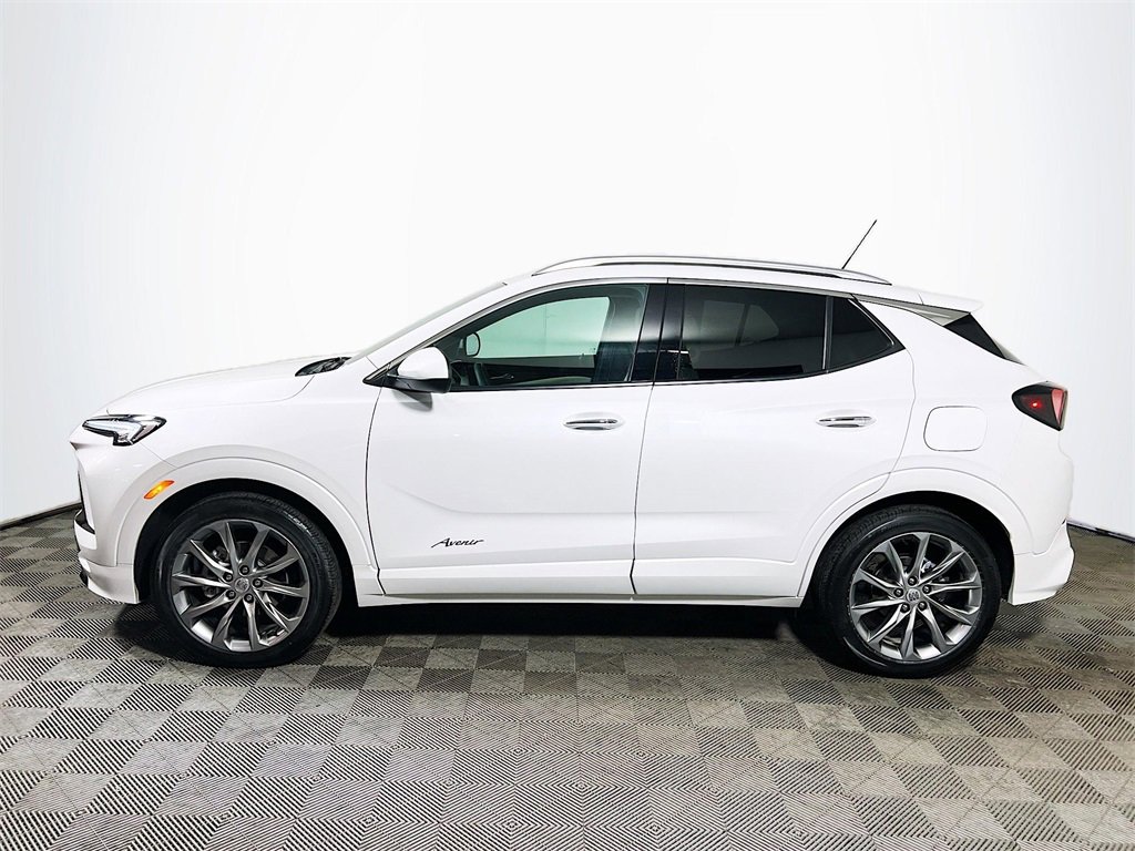 Used 2024 Buick Encore GX Avenir image 5