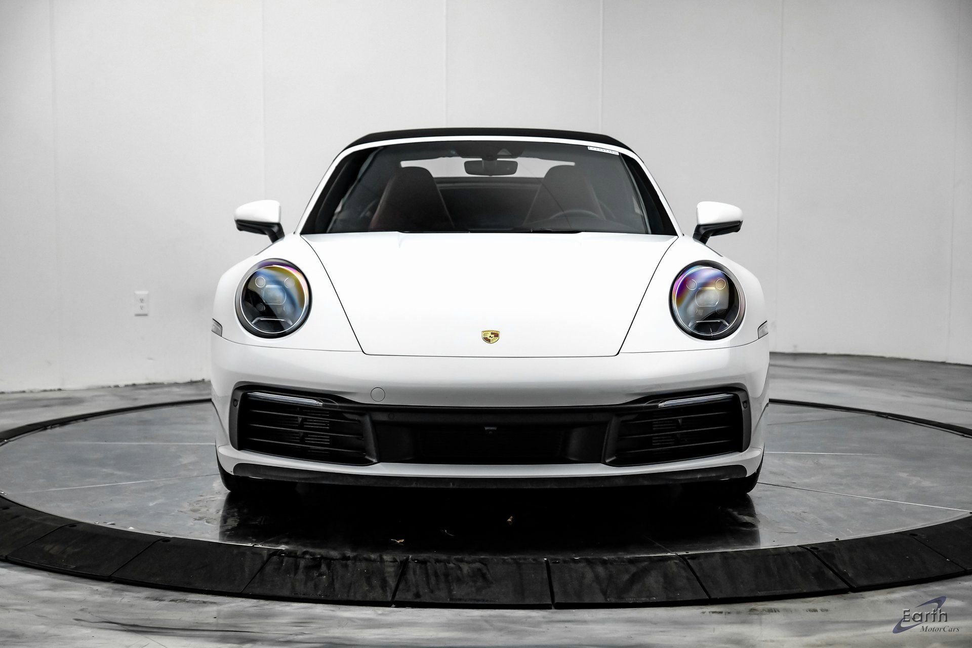 Used 2021 Porsche 911 Carrera 4 image 32