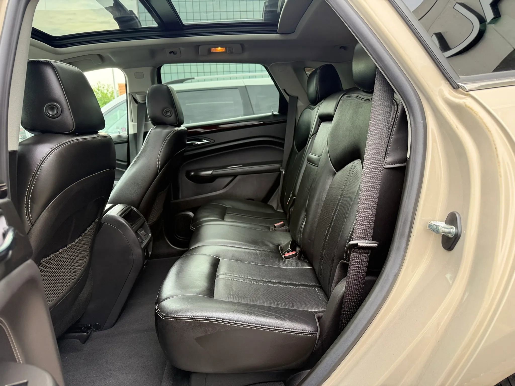 Used 2012 Cadillac SRX Luxury AWD/4WD image 30