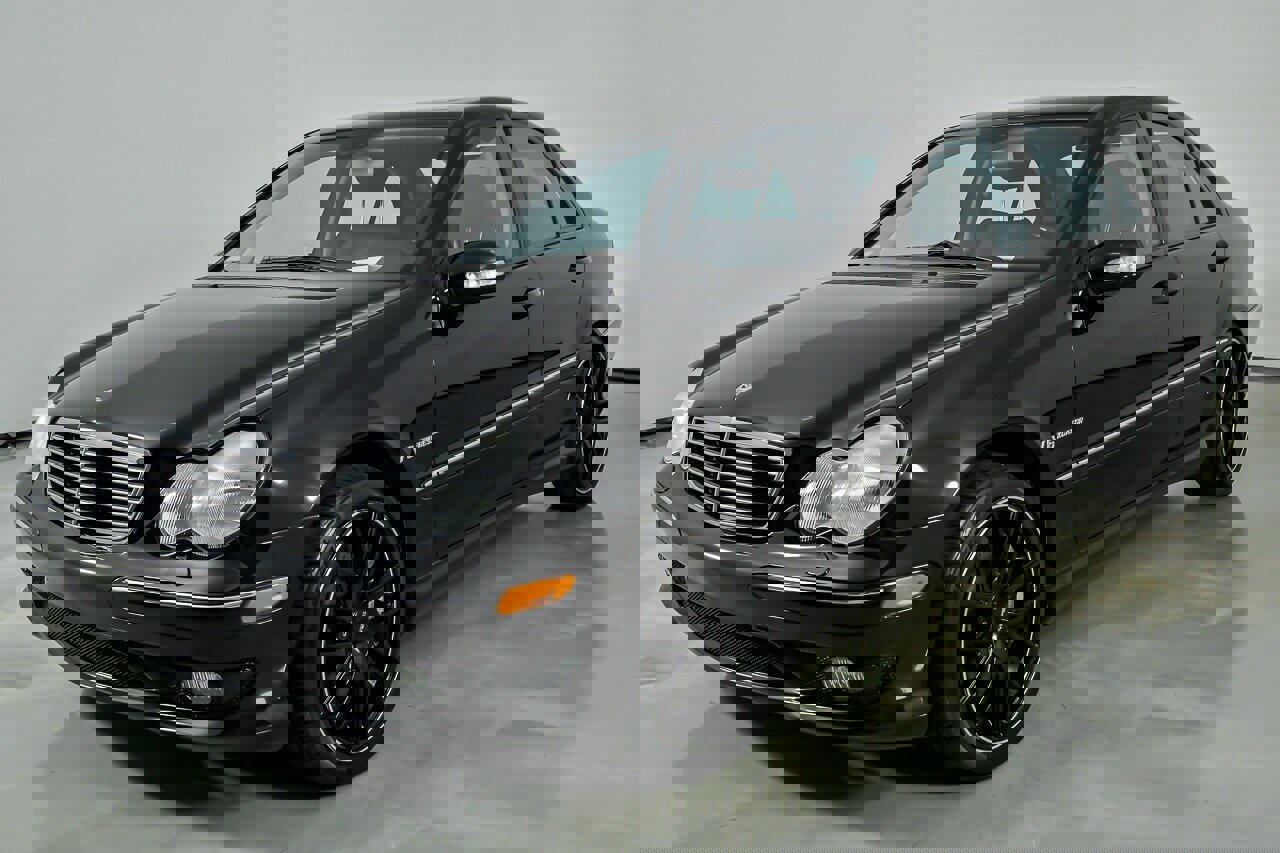Used 2003 Mercedes-Benz C 32 AMG image 6