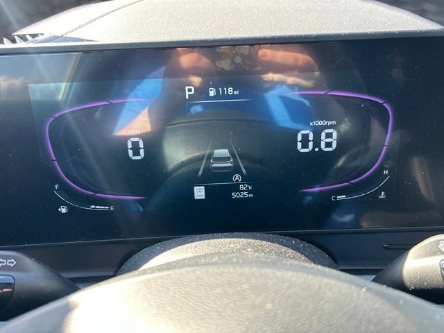 Used 2025 Kia Sportage EX image 29