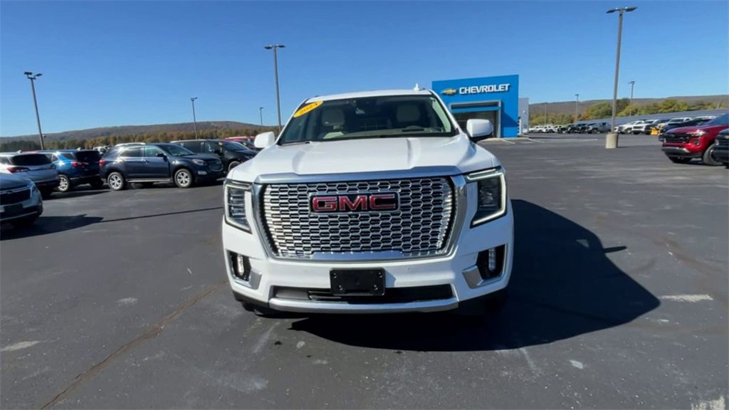 Certified 2024 GMC Yukon Denali image 3