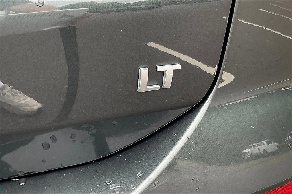 Used 2020 Chevrolet Equinox LT image 14