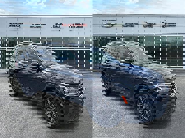 Used 2022 Volkswagen Tiguan SE