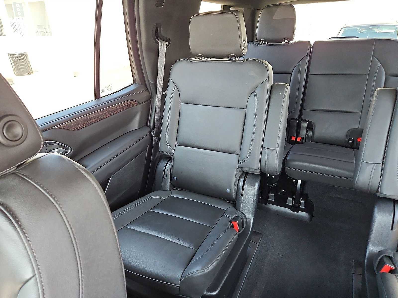 Certified 2023 Chevrolet Tahoe Z71 w/ Luxury Package image 13