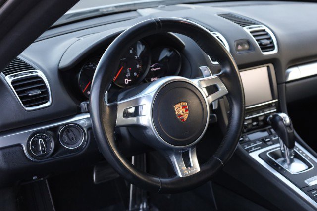 Used 2016 Porsche Cayman image 23