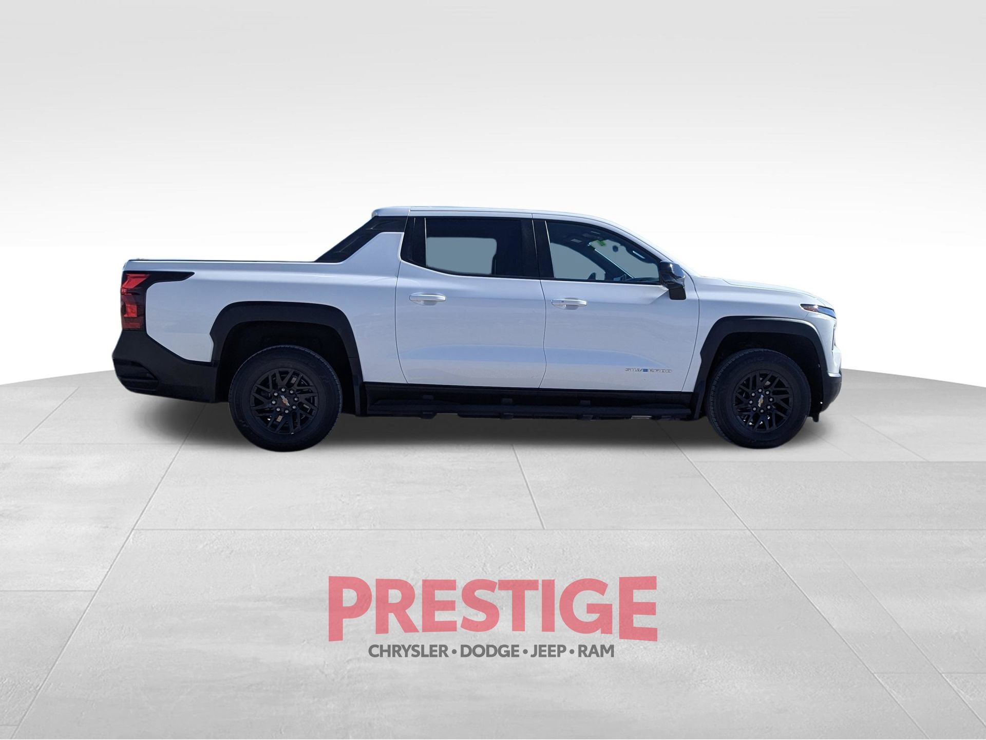 Used 2024 Chevrolet Silverado EV W/T AWD/4WD image 5