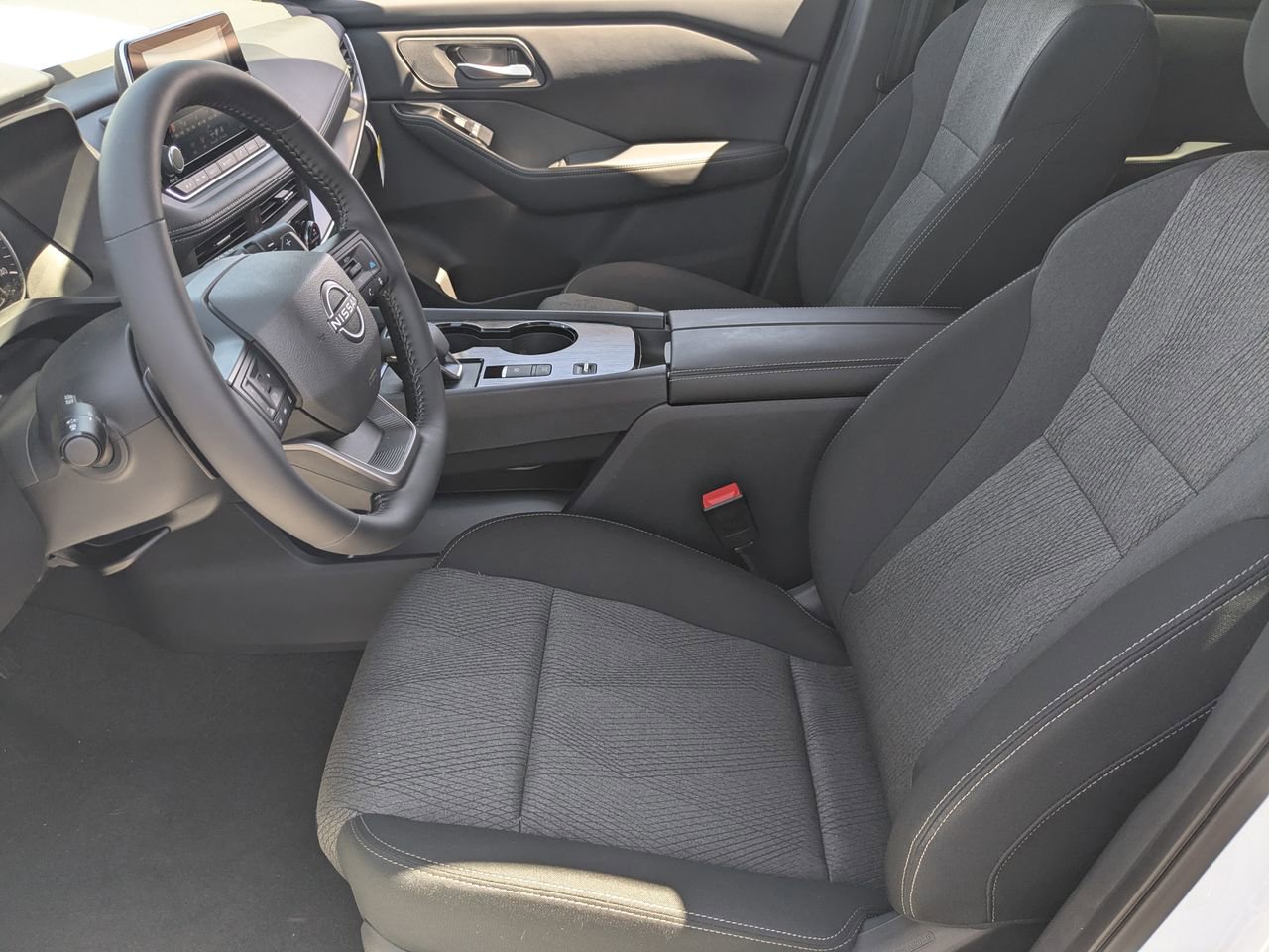 New 2026 Nissan Rogue SV FWD image 15