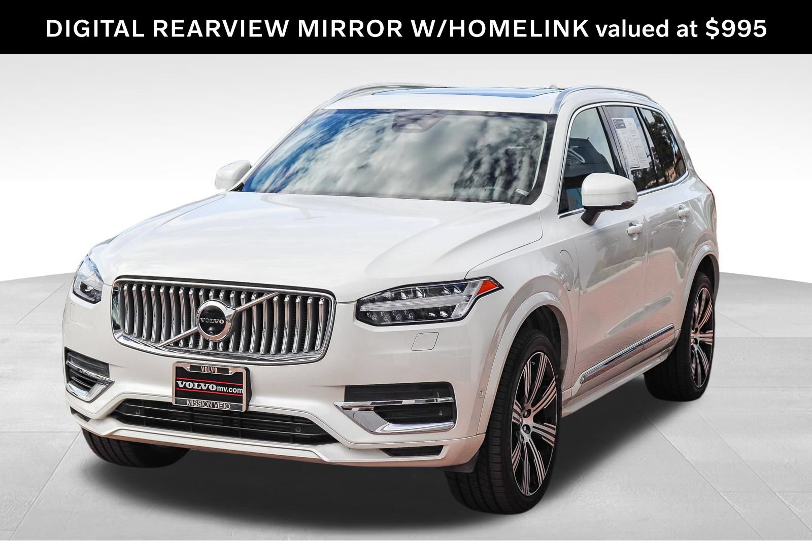 Used 2025 Volvo XC90 T8 Plus w/ Protection Package Premier AWD/4WD image 3