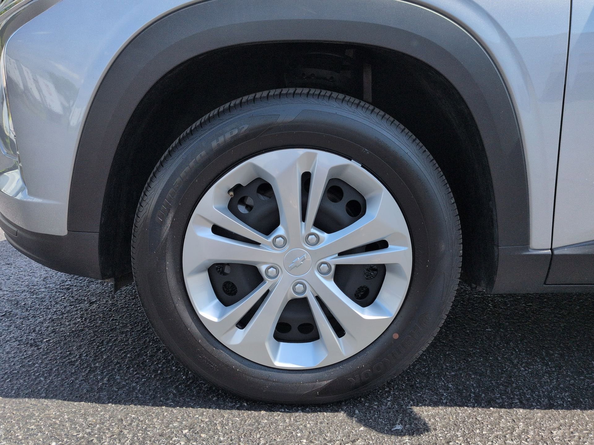 Used 2024 Chevrolet Trax LS FWD image 31