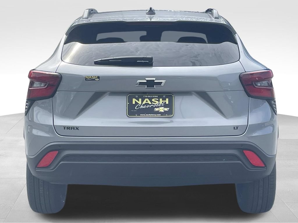 New 2026 Chevrolet Trax LT w/ Driver Confidence Package FWD image 4