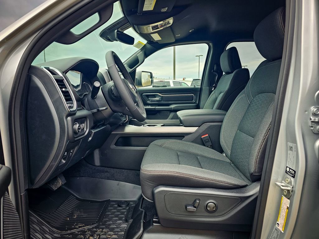 New 2026 RAM 1500 4x4 Crew Cab image 13