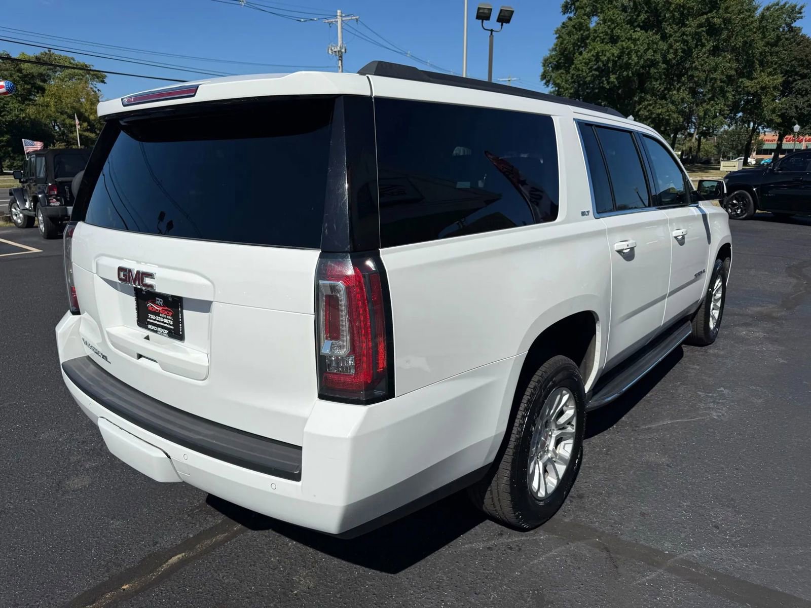 Used 2019 GMC Yukon XL SLT image 7