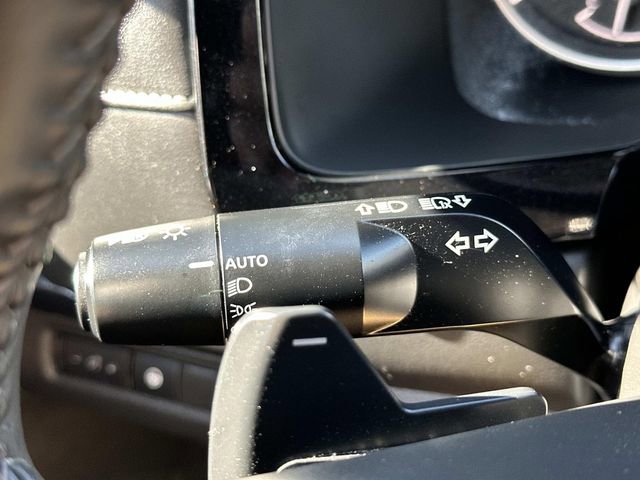 Used 2024 Nissan Pathfinder SV AWD/4WD image 24