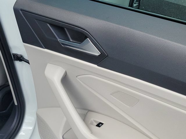 Certified 2023 Volkswagen Jetta SE FWD image 6
