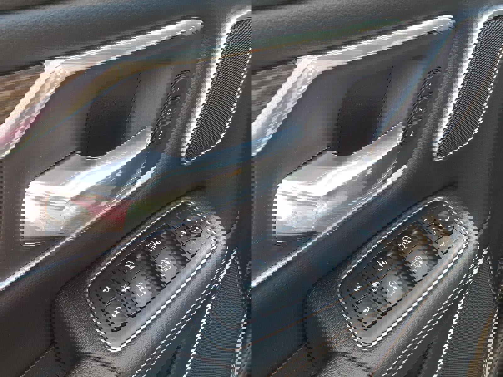 Used 2019 RAM 1500 Laramie AWD/4WD image 21