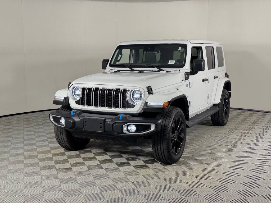 Used 2024 Jeep Wrangler Unlimited Sahara w/ Technology Group AWD/4WD image 10