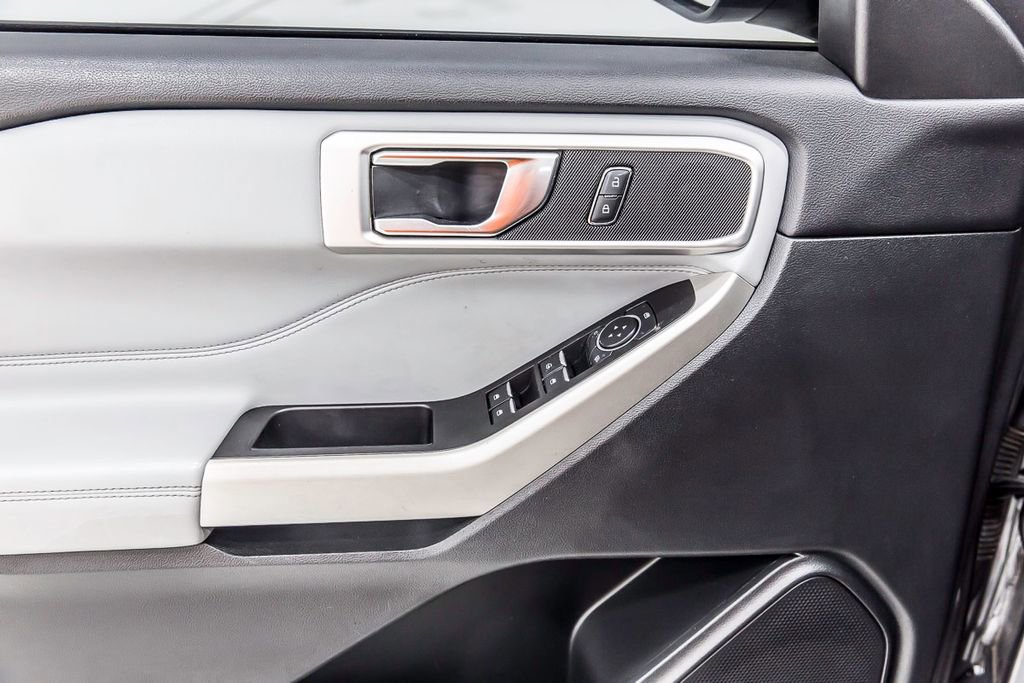 Used 2021 Ford Explorer XLT w/ Equipment Group 202A image 22