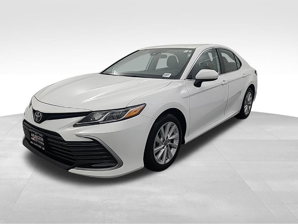 Used 2021 Toyota Camry LE image 9