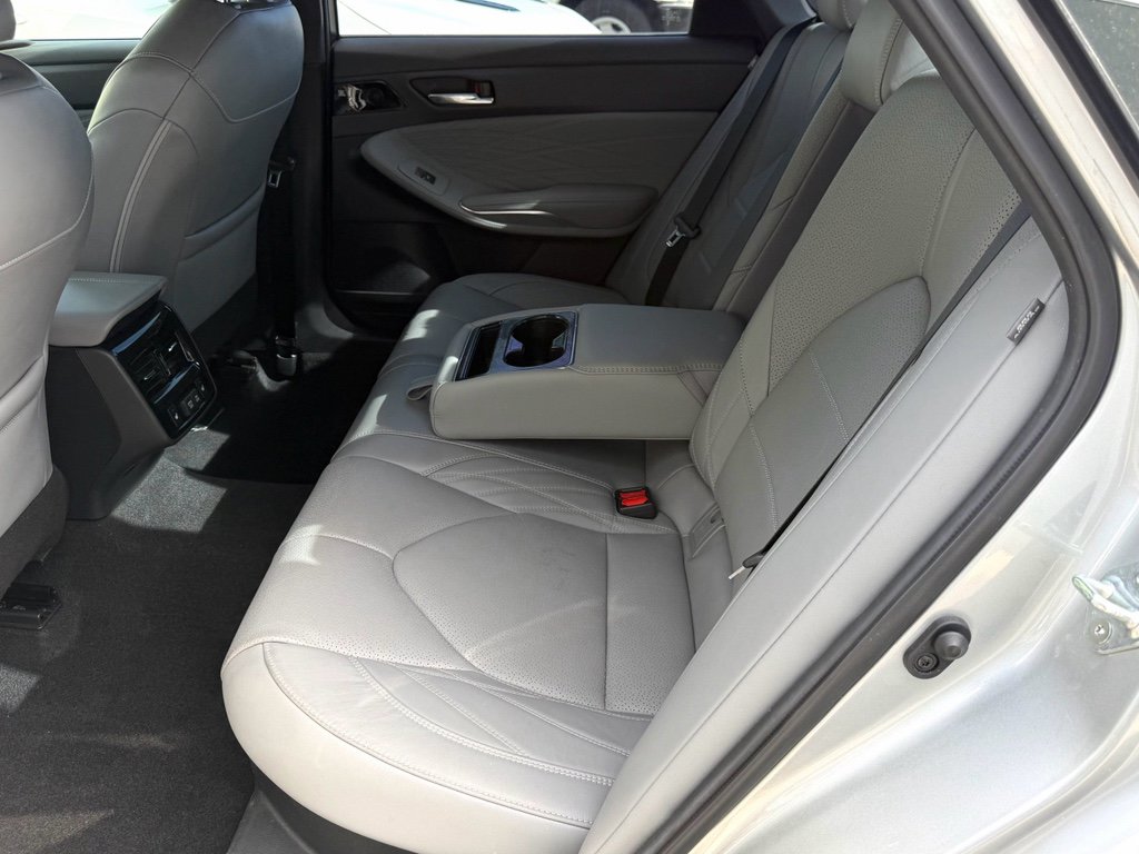 Certified 2022 Toyota Avalon Limited w/ Advanced Safety Package image 31