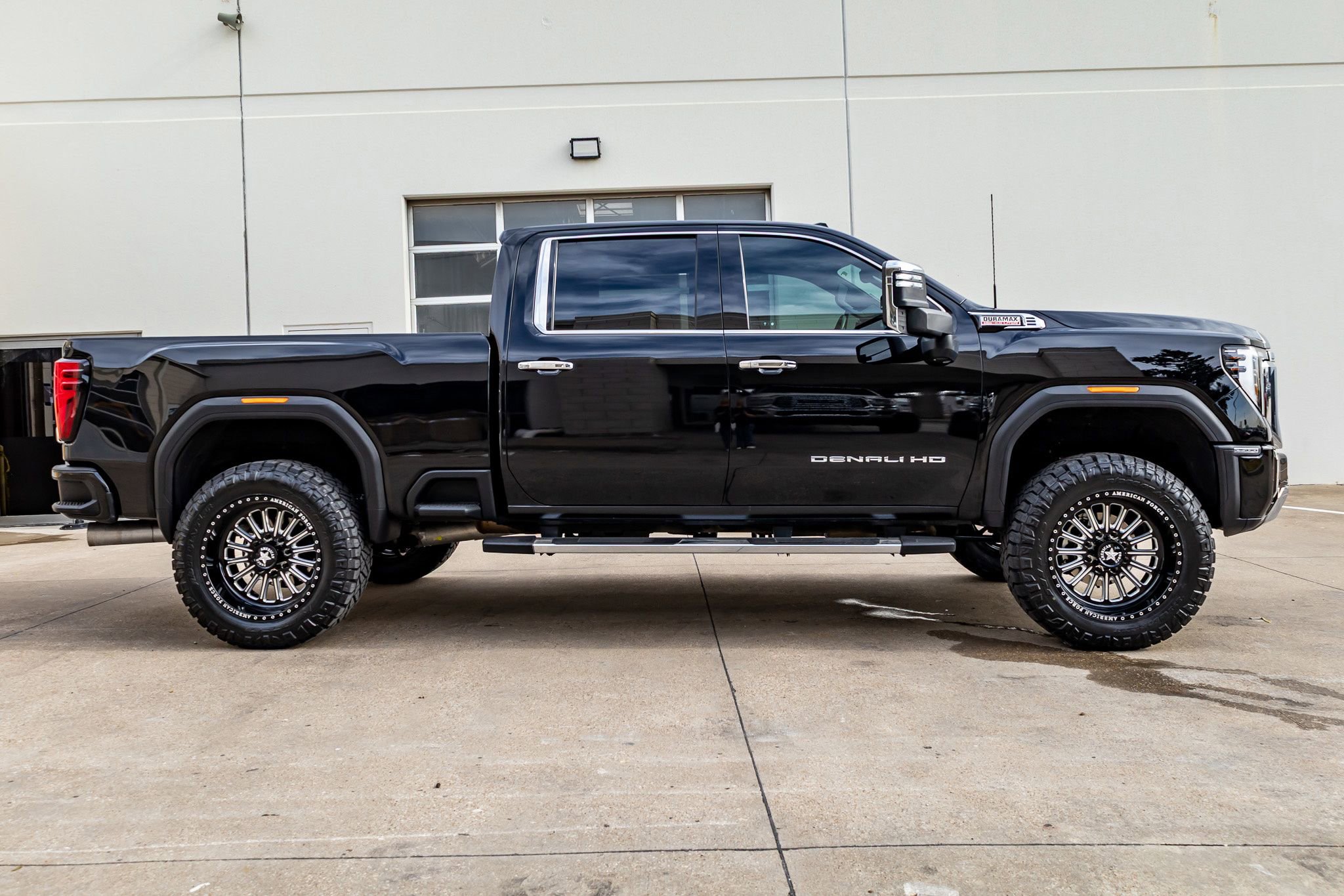 Used 2024 GMC Sierra 2500 Denali w/ Denali Reserve Package image 11
