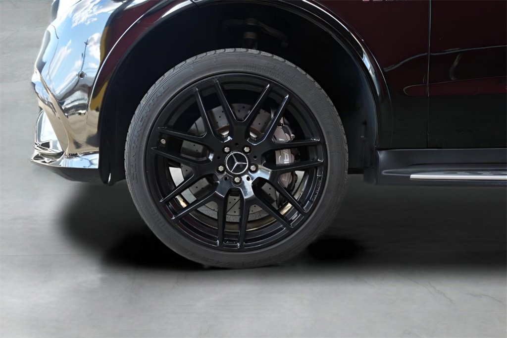 Used 2019 Mercedes-Benz GLE 63 AMG 4MATIC w/ Premium 3 Package image 12