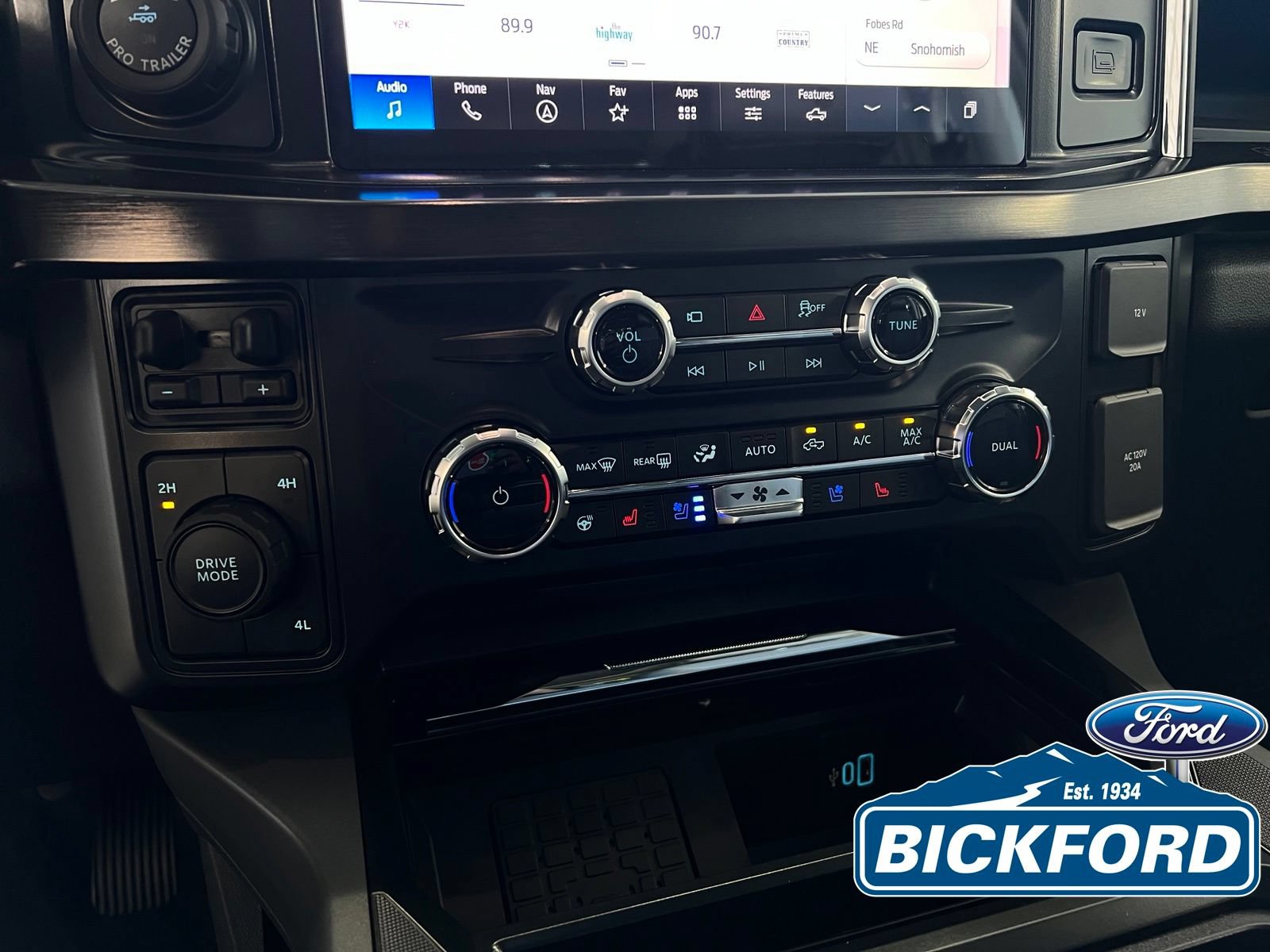 New 2026 Ford F450 Lariat w/ Lariat Ultimate Package AWD/4WD image 14