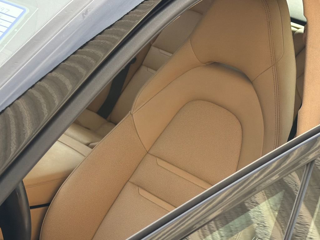 Used 2018 Porsche Panamera 4 w/ Premium Package Plus image 19