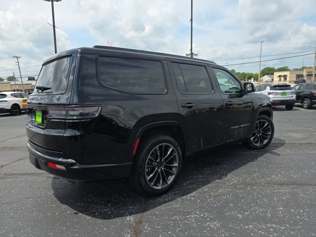 Used 2025 Jeep Grand Wagoneer Series III w/ Rear Seat Video Group 1 AWD/4WD image 6