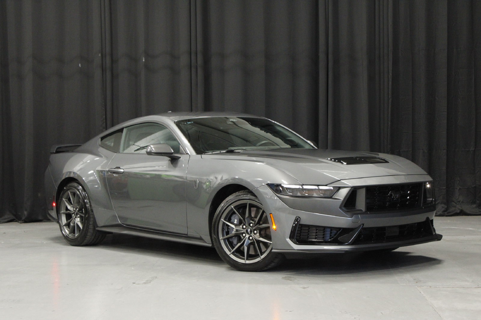 Used 2024 Ford Mustang Dark Horse RWD image 9