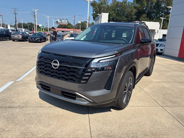 New 2026 Nissan Pathfinder SL w/ SL Premium Package FWD image 3