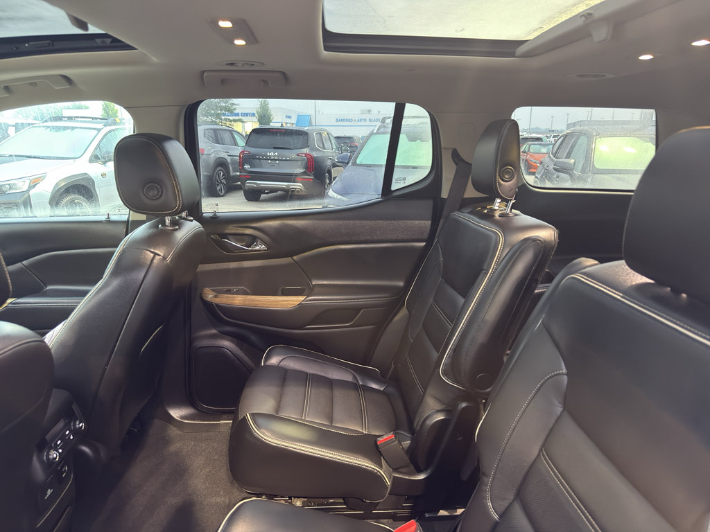 Certified 2018 GMC Acadia Denali w/ Technology Package AWD/4WD image 33