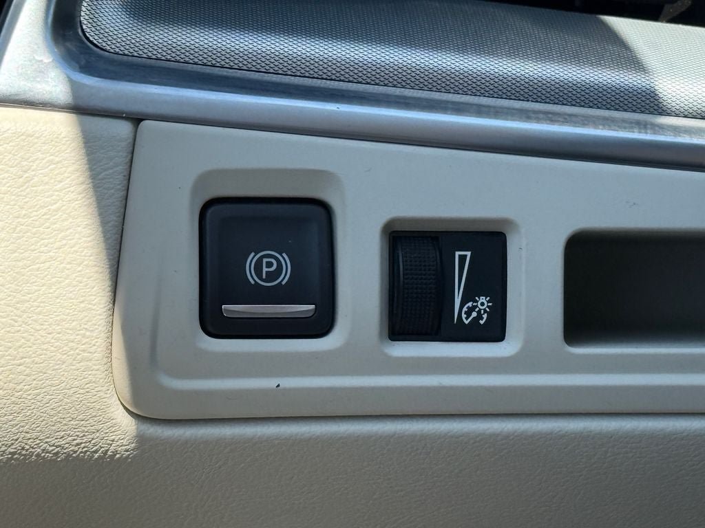 Used 2023 Cadillac XT5 Premium Luxury FWD image 18