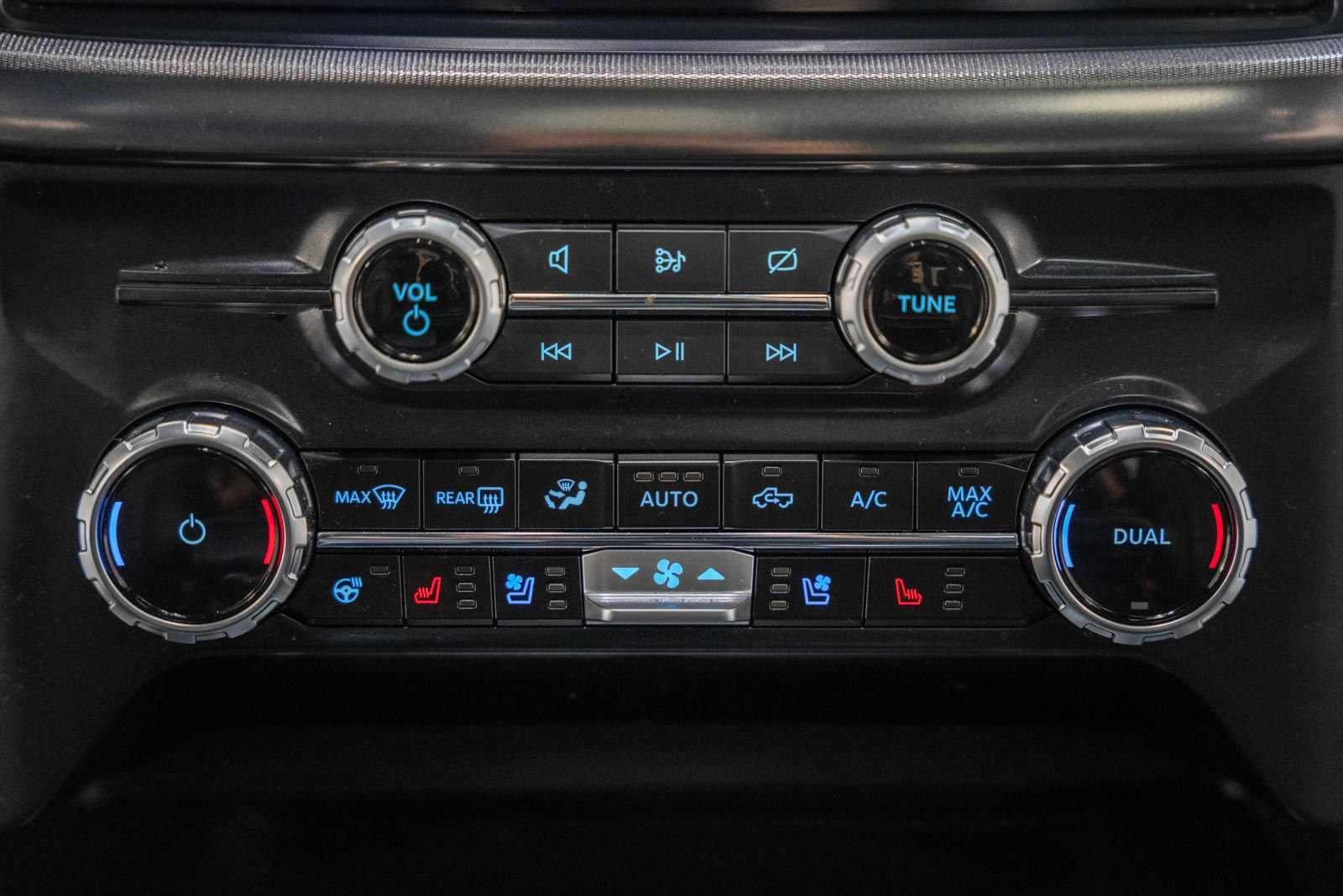 Used 2024 Ford F150 Lariat w/ Equipment Group 502A High AWD/4WD image 28