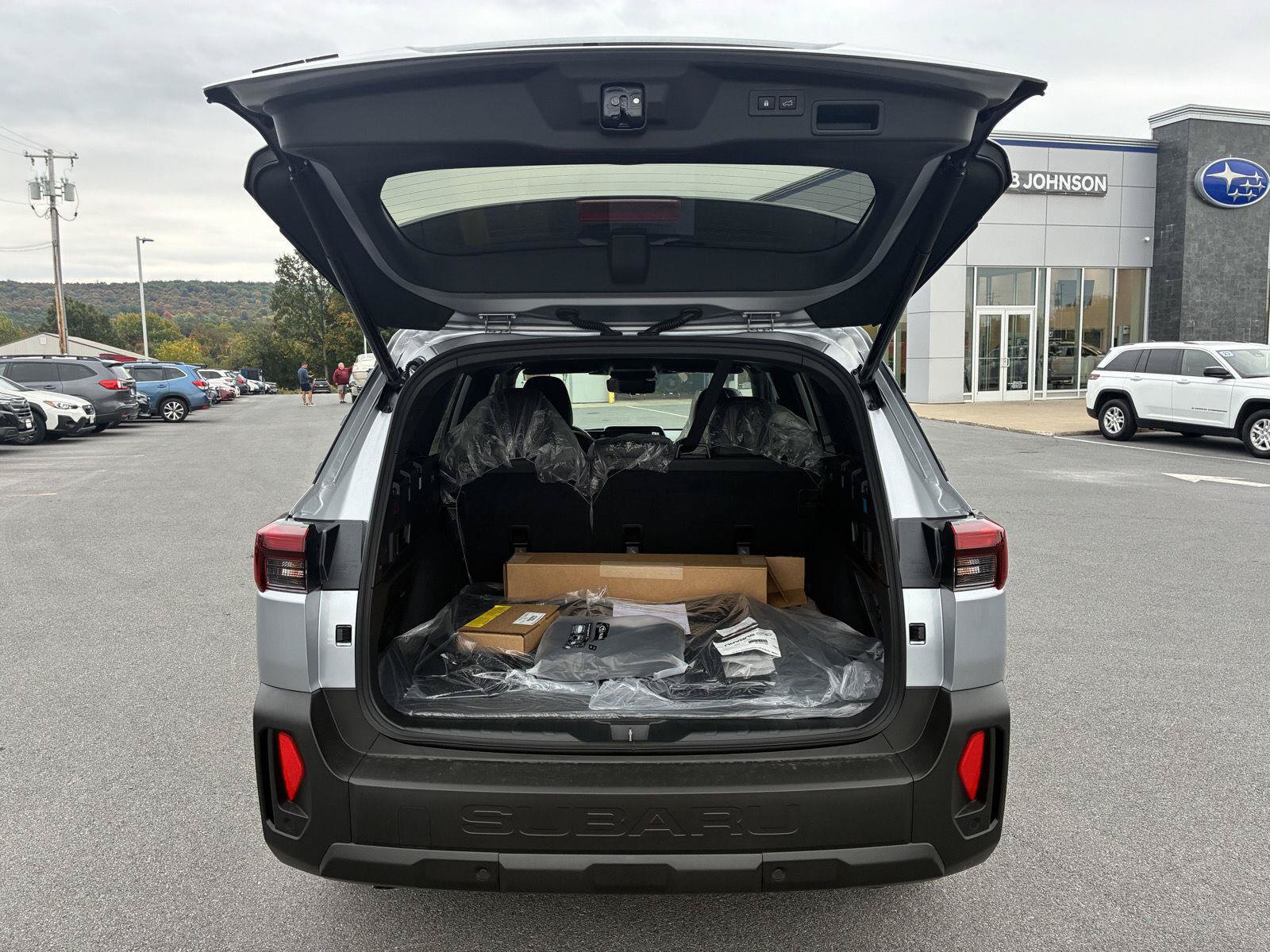 New 2026 Subaru Outback Touring XT w/ Touring Package AWD/4WD image 9