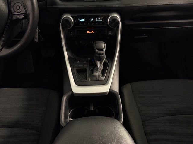 Used 2024 Toyota RAV4 LE image 22