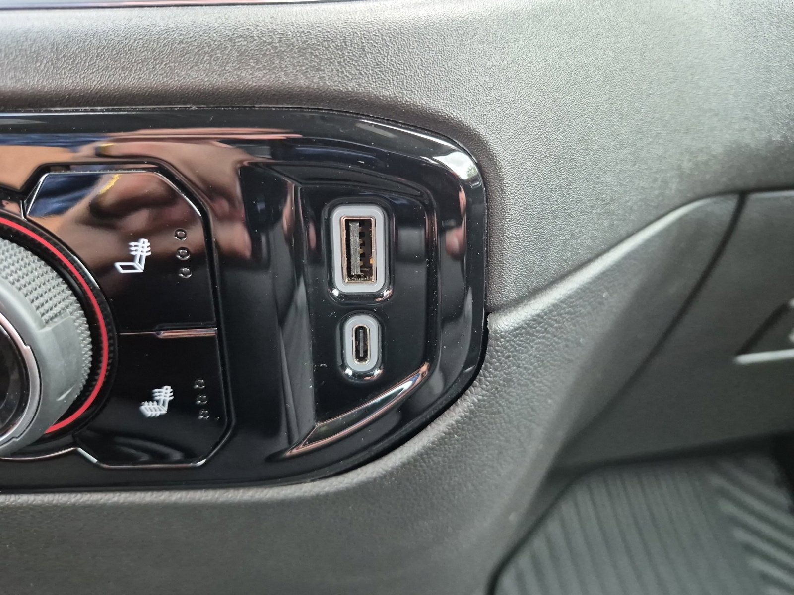 Used 2024 Chevrolet Silverado 1500 LT image 20