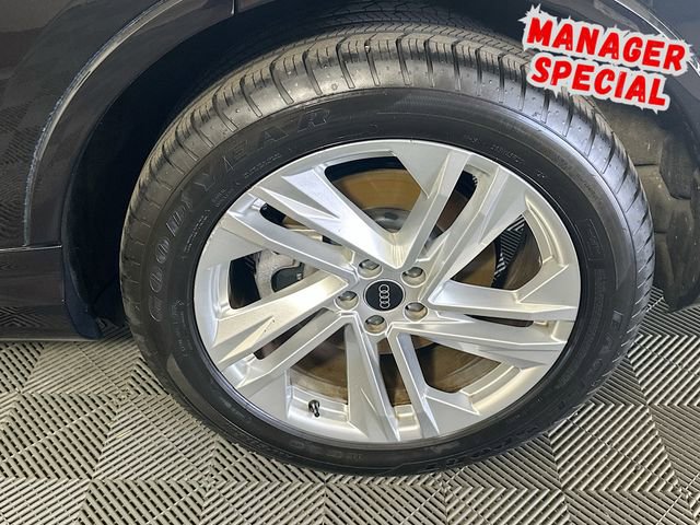 Used 2021 Audi Q7 3.0T Prestige image 33